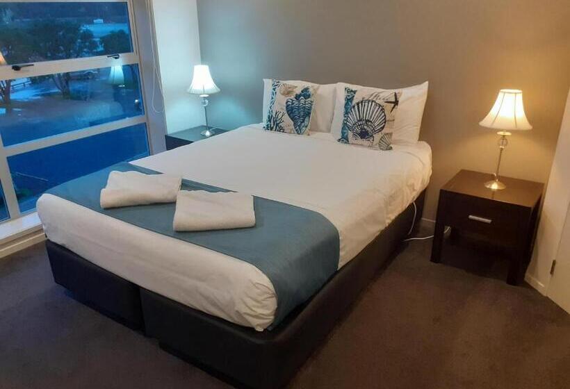 آپارتمان 3 خوابه با چشم‌انداز دریا, Esplanade Apartments