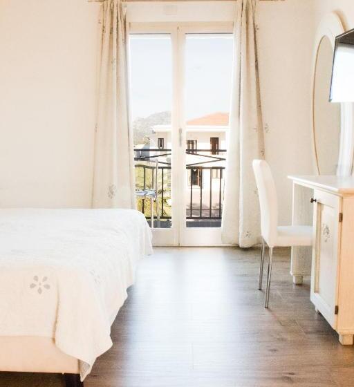 Номер Стандарт с Балконом, Olbia City