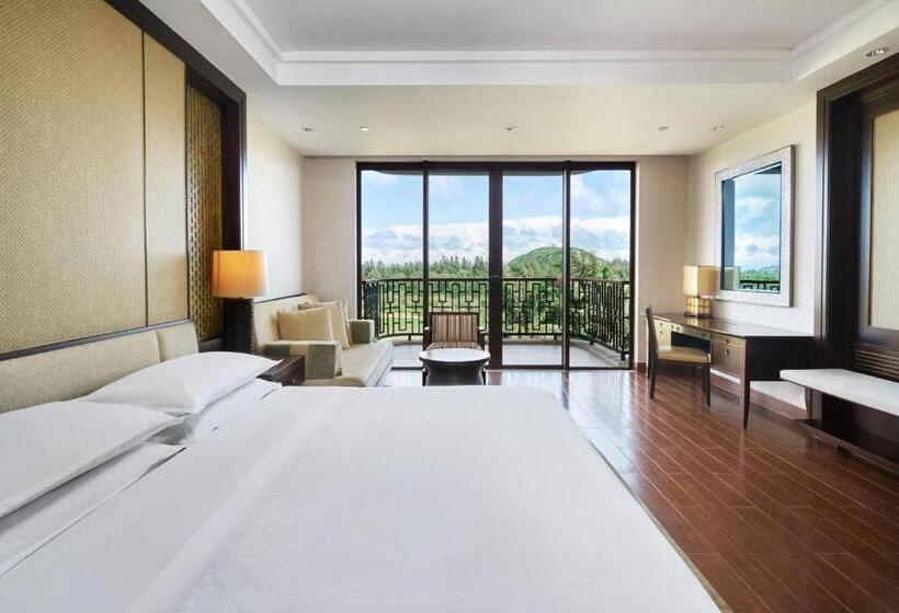 Номер Стандарт Вид на Гольф, Sheraton Shenzhou Peninsula Resort