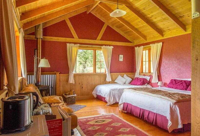 Номер Стандарт Вид на Реку, The River Lodge