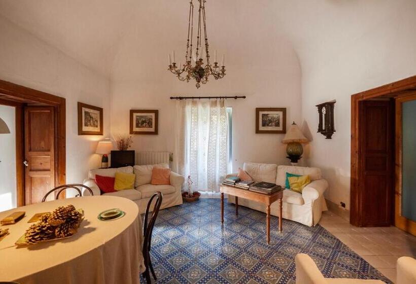 ویلای 1 خوابه, Casa Migliaca