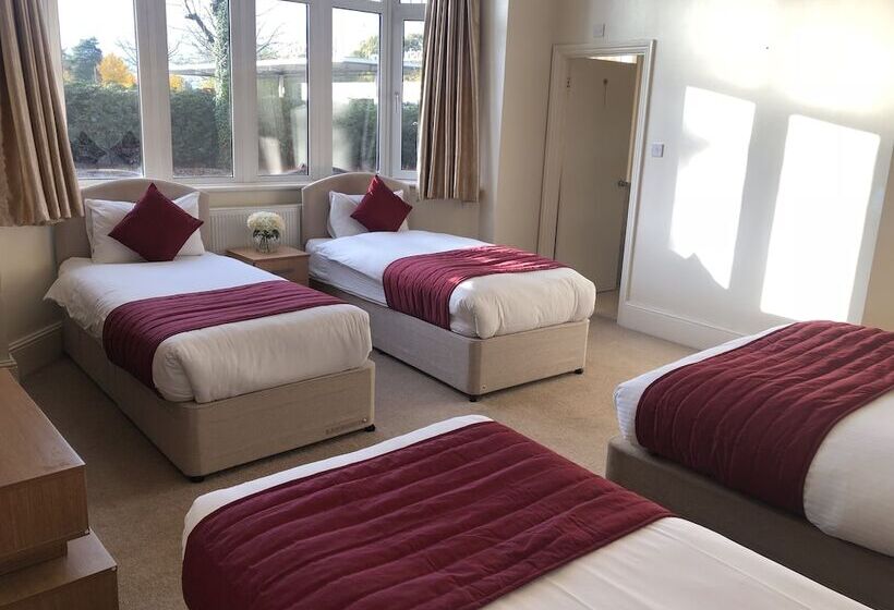 家庭间, Gatwick Inn