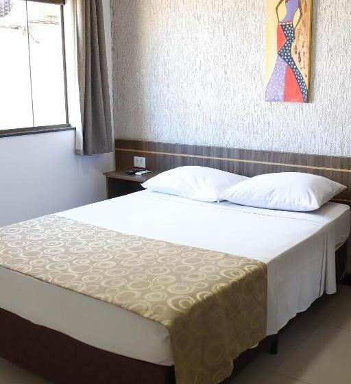 Quarto Economy, Holiday Foz