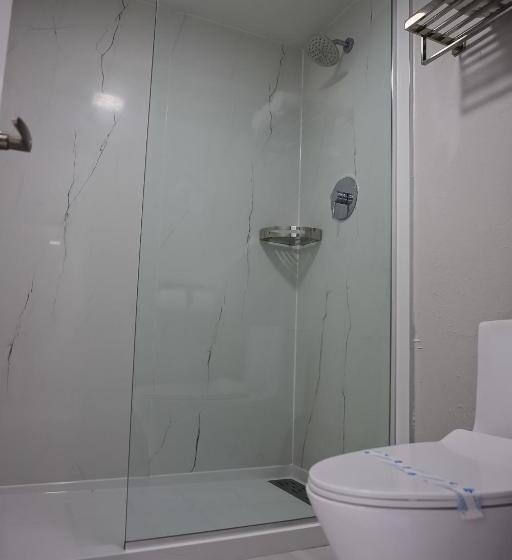 Номер Стандарт, Airport Inn