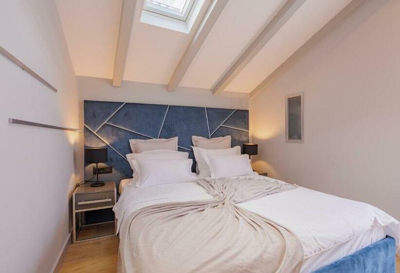 Quarto Deluxe com Sacada, Heritage Rooms Split Olympic Dream