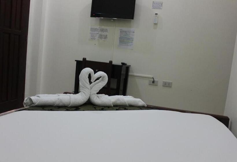 스탠다드 룸, Blue Lagoon Inn & Suites