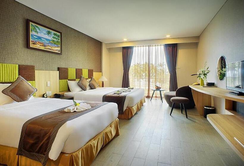اتاق لوکس سه تخته, Muong Thanh Holiday Mui Ne