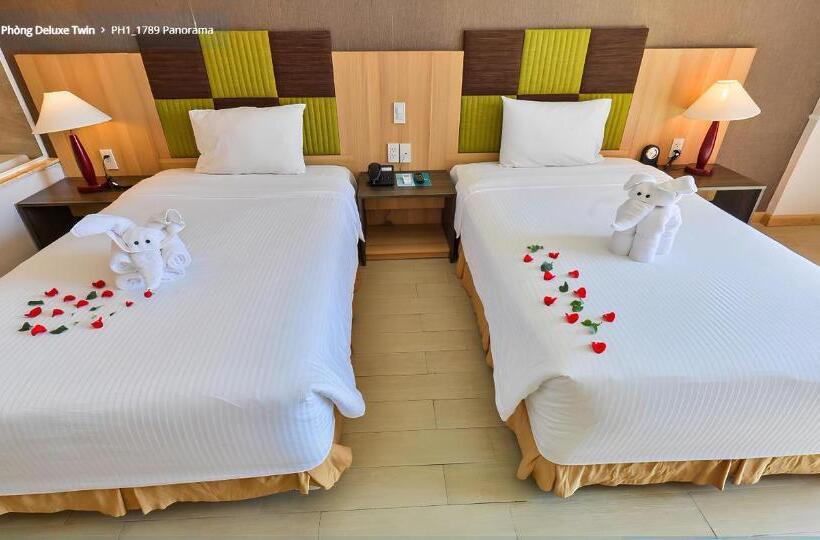 اتاق لوکس با بالکن, Muong Thanh Holiday Mui Ne