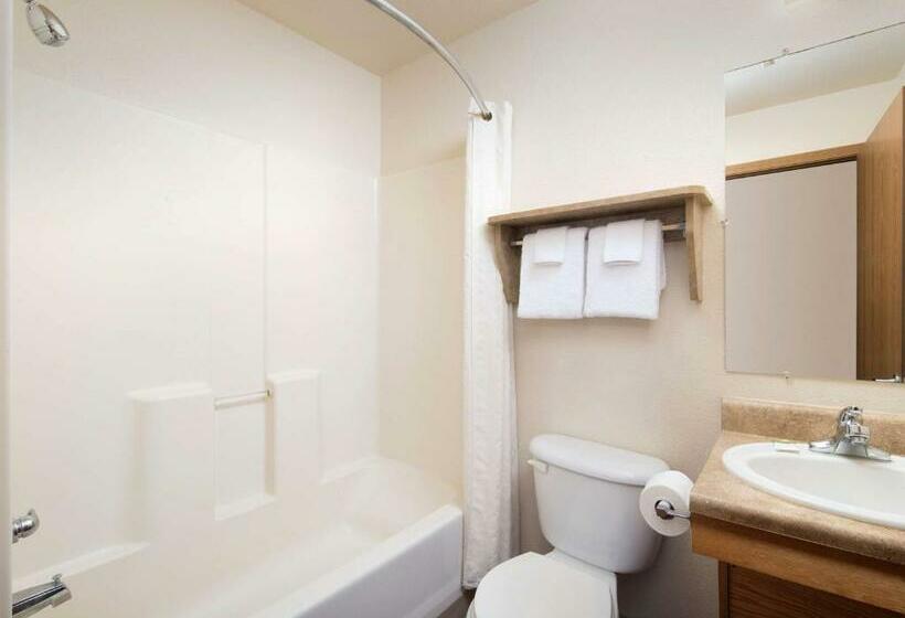 Номер Стандарт, Extended Stay America Select Suites  Kansas City  Stadium