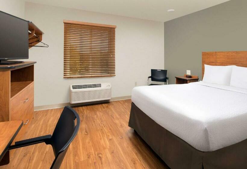 Номер Стандарт, Extended Stay America Select Suites  Kansas City  Stadium