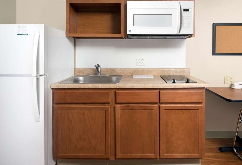 Студия Стандарт, Extended Stay America Select Suites  Kansas City  Stadium