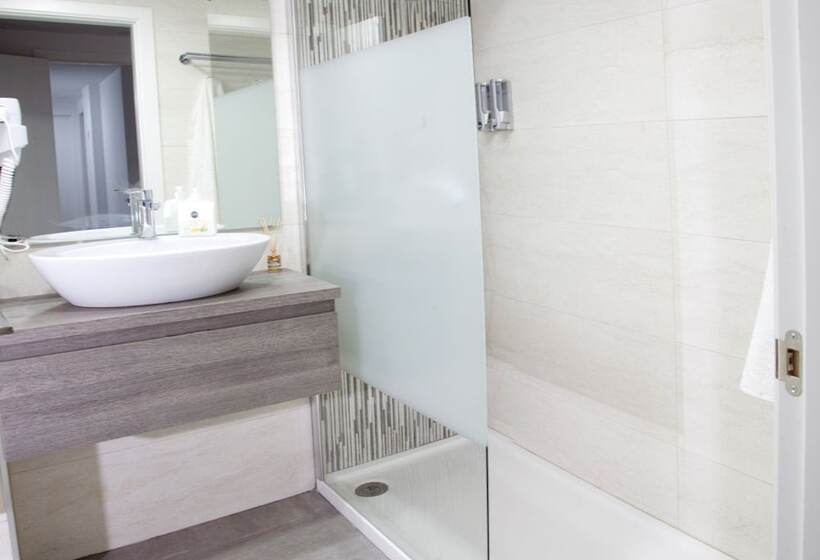 스탠다드 스튜디오 더블 침대, Color Suites Alicante