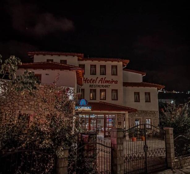 اتاق استاندارد, Almira