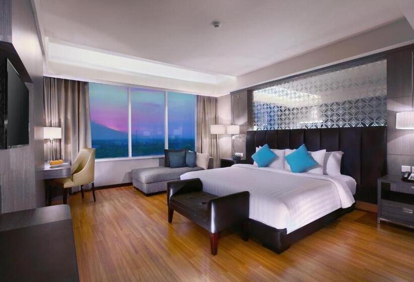 Номер Deluxe, The Alana Hotel & Convention Center Solo By Aston
