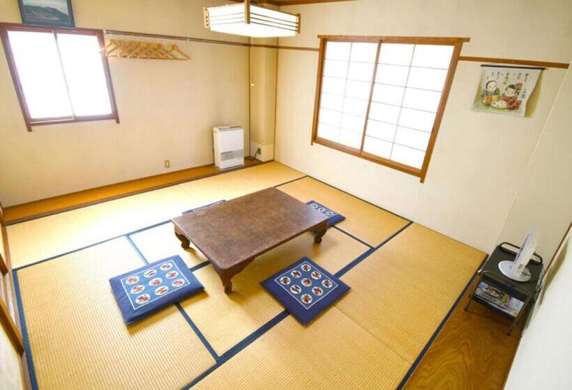 Номер Стандарт, Kurumisawa Ryokan