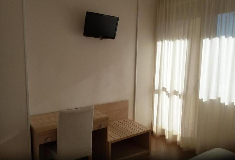 اتاق استاندارد, Albergo Nyers