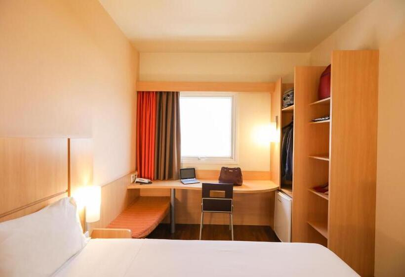 Номер Стандарт, Ibis Montes Claros Shopping