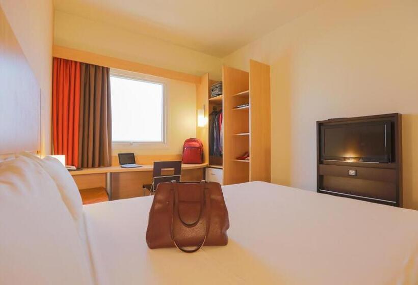 Номер Стандарт, Ibis Montes Claros Shopping