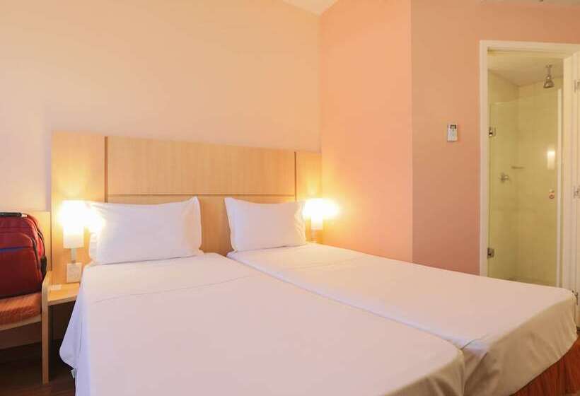 Номер Стандарт, Ibis Montes Claros Shopping