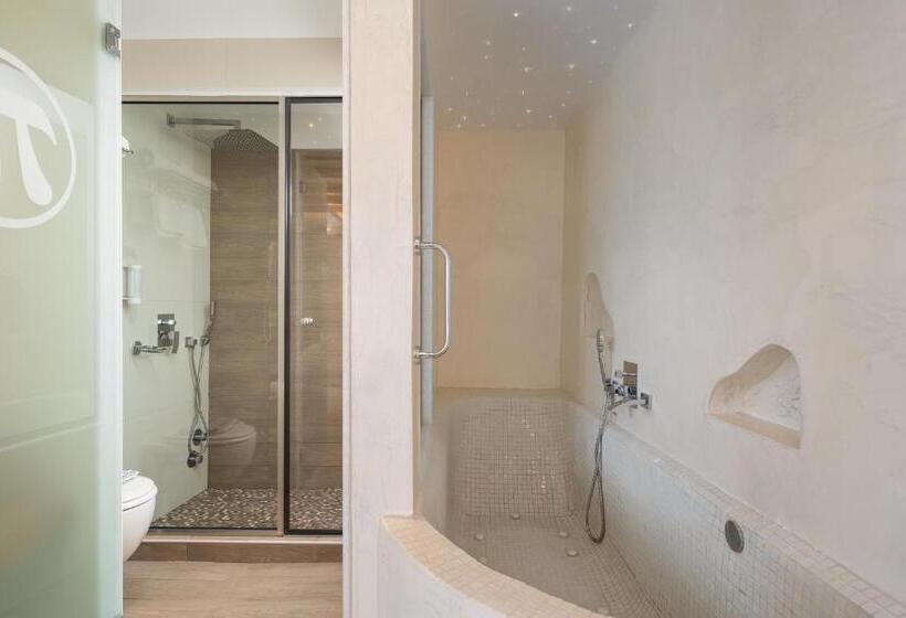 Люкс Мастер, Polis Of Naxos Boutique