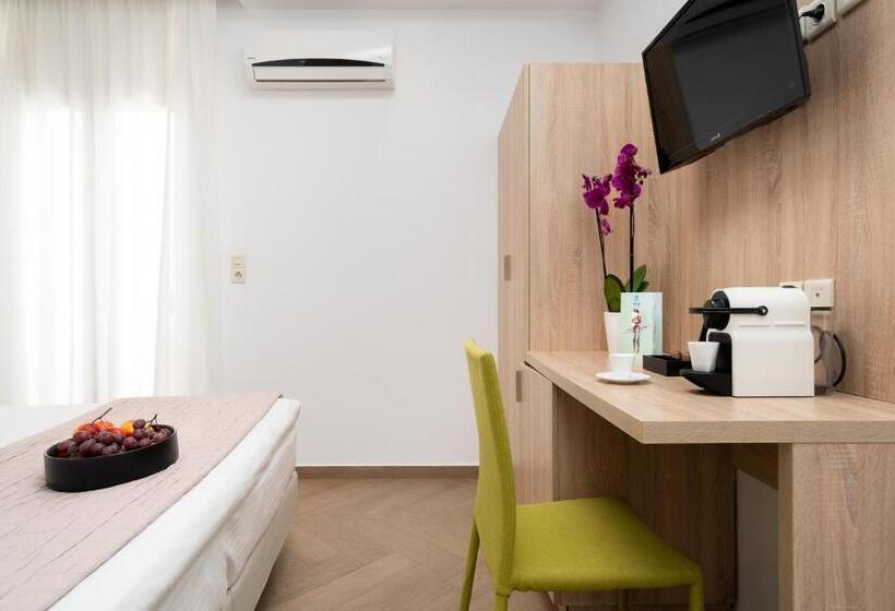Номер Deluxe, Polis Of Naxos Boutique
