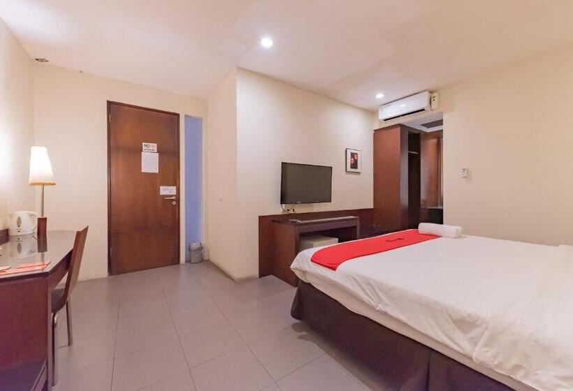 Полулюкс, Reddoorz Plus @ Cipaganti Street 3