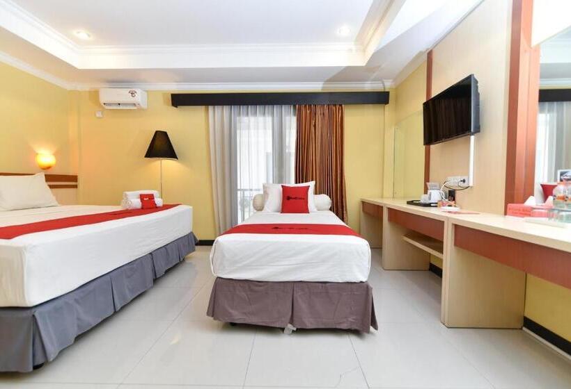 Семейный Номер, Reddoorz Plus Near Mall Bali Galeria 2