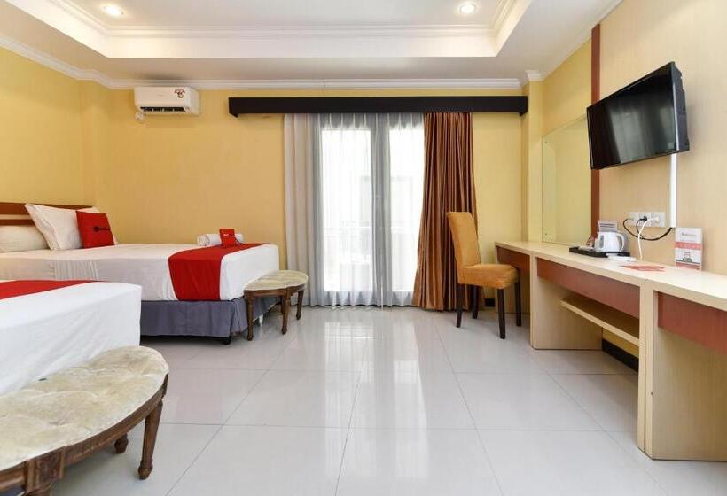 Номер Deluxe, Reddoorz Plus Near Mall Bali Galeria 2