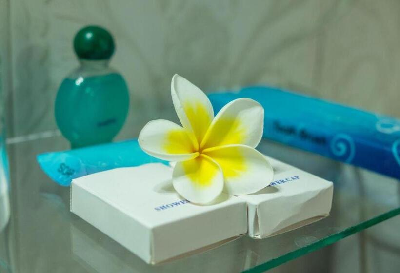 Номер Deluxe Вид на Сад, Taman Surgawi Resort & Spa