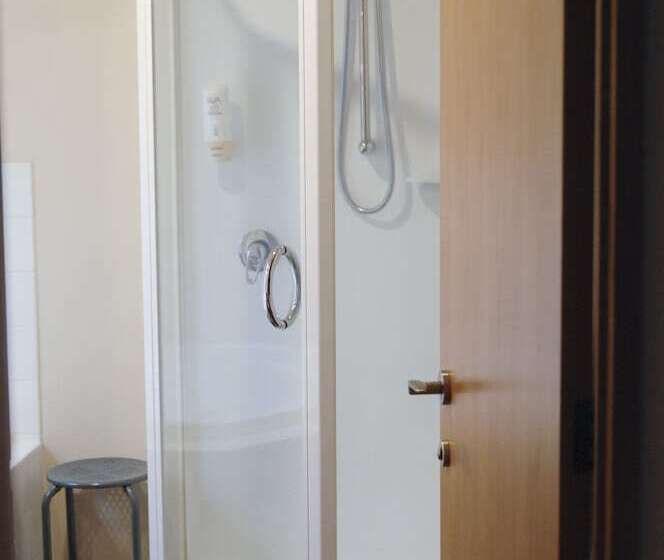 Апартаменты 2 Спальни, Shelby Motor Lodge