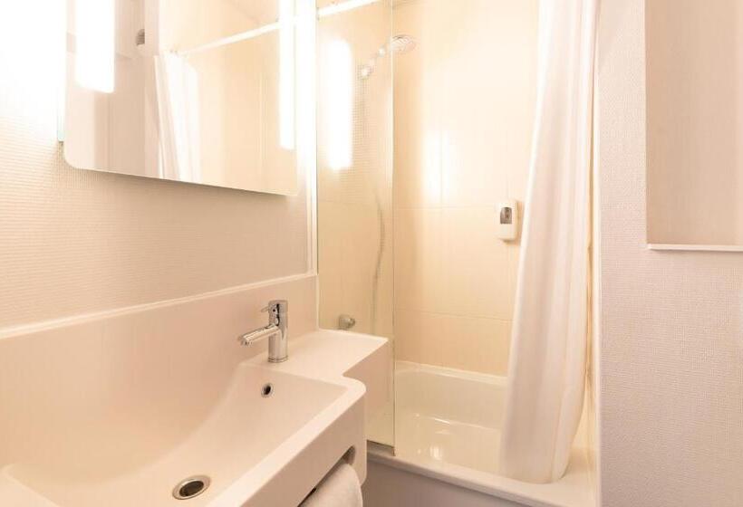 Четырехместный Номер Стандарт, B&b Hotel Creil Chantilly