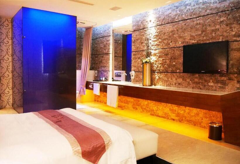 اتاق استاندارد, Lanshy Motel