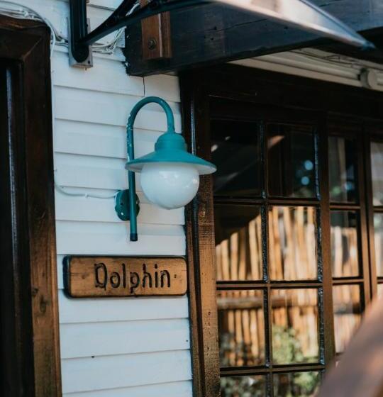 Семейный Номер, The Village Lodge