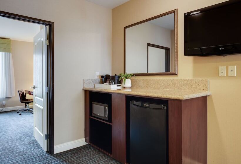 Люкс, Ayres Hotel & Spa Mission Viejo   Lake Forest