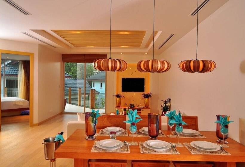 Люкс, Beachfront Phuket