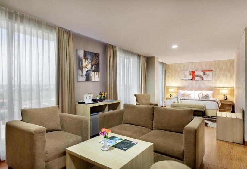 سوئیت رویال, Days Hotel & Suites By Wyndham Jakarta Airport
