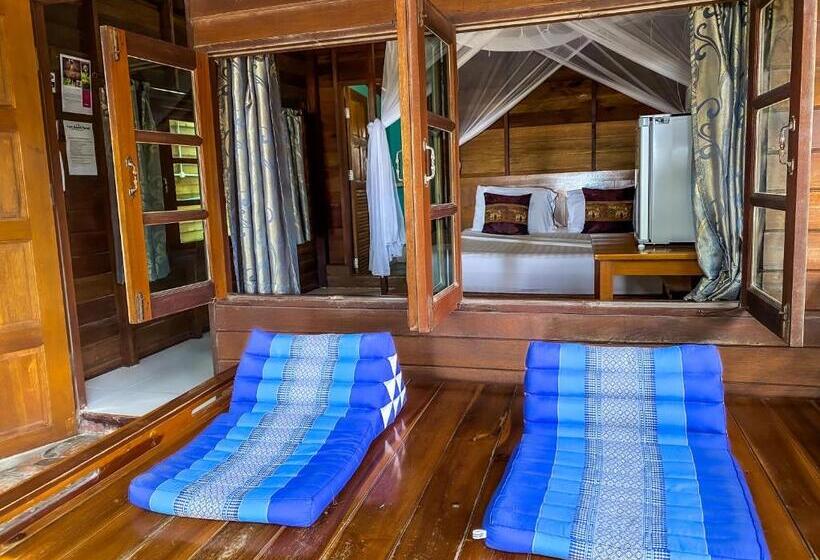 디럭스 방갈로, Lipe Beach Resort