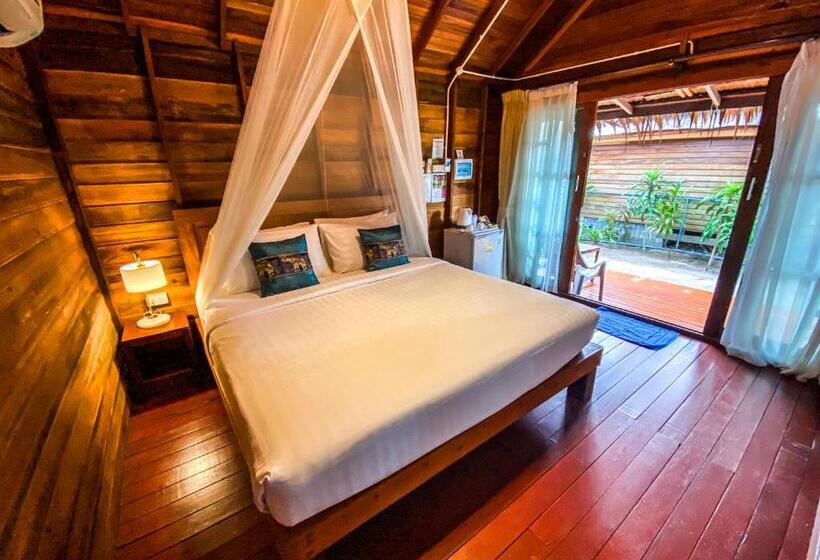 프리미엄 방갈로, Lipe Beach Resort
