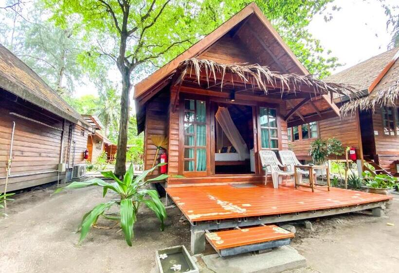 프리미엄 방갈로, Lipe Beach Resort