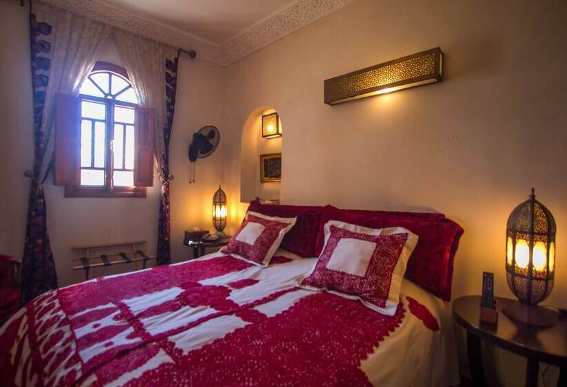 Номер Стандарт, Riad Thamayna