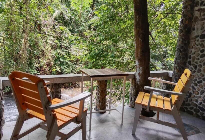 标准间带山景, Tree Tops River Huts