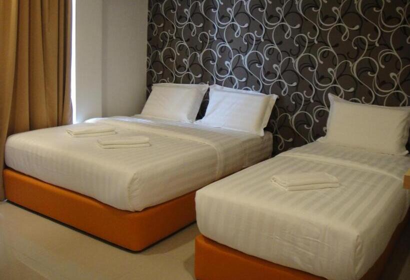 اتاق خانوادگی, 1 Hotel Kuchai Lama