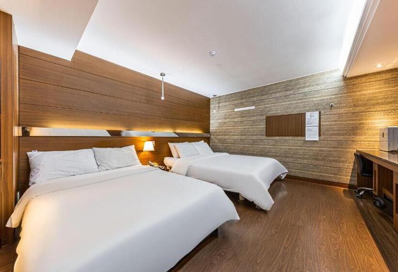 디럭스 패밀리 룸, Friendly Dh Naissance Hotel By Mindrum Group