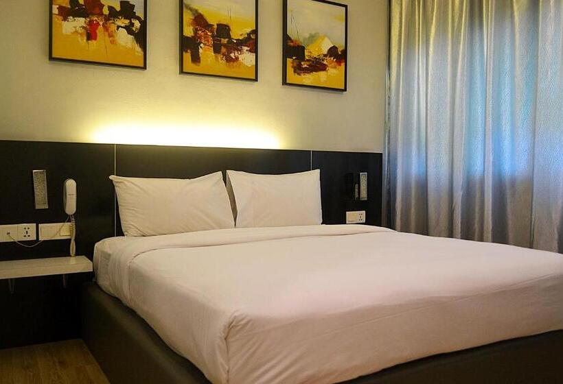 Номер Стандарт, Golden Roof Hotel Ampang Ipoh