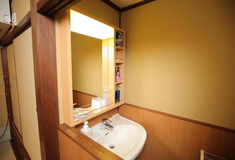 Четырехместный Номер Стандарт, Ryori Ryokan Tsurugata