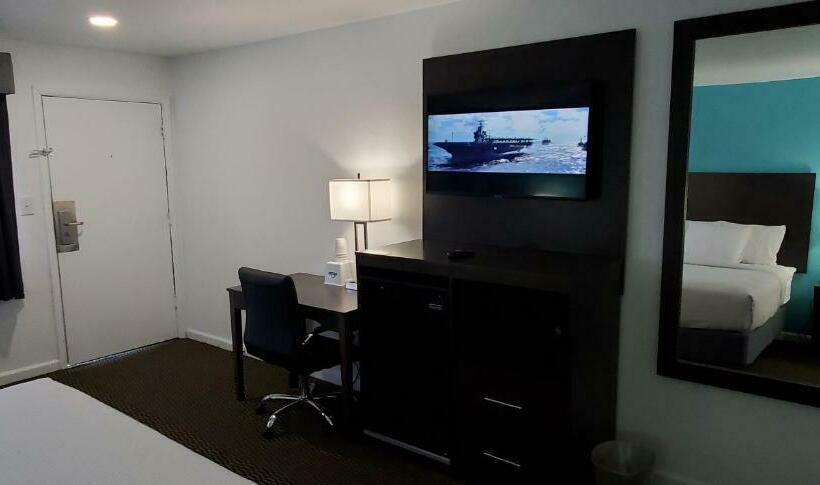 Номер Стандарт 2 Двуспальные Кровати, Travelodge By Wyndham Livonia Canton Novi Detroit Area