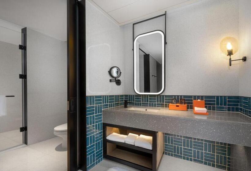 اتاق لوکس با چشم‌انداز شهر, Four Points By Sheraton Chongqing, Yongchuan