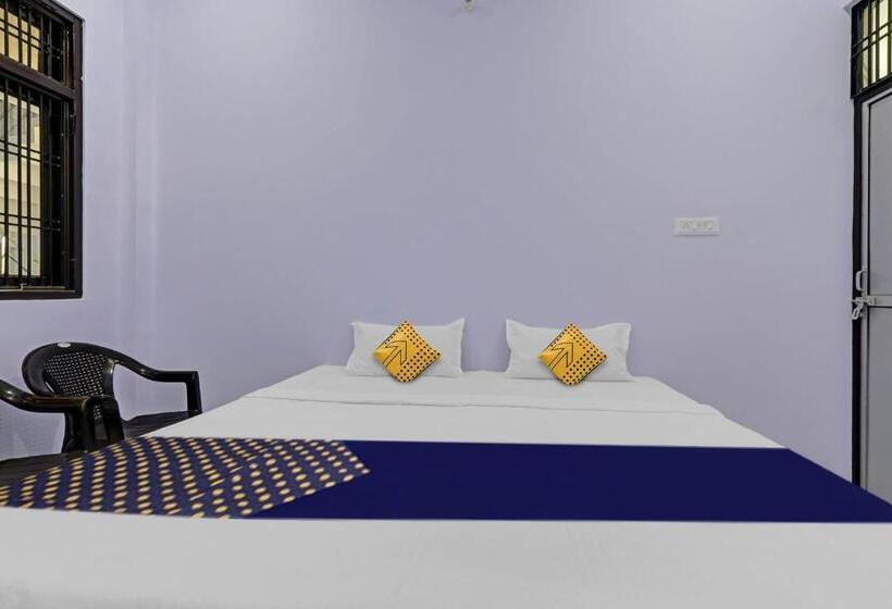 Трехместный Номер Классика, Spot On Hotel Atithi Residency