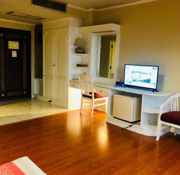 اتاق لوکس, Hermitage Hotel Korat Sha