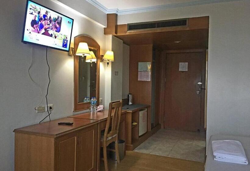 Номер Deluxe, Hatyai Merridian